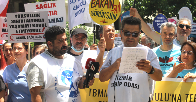 15 Haziran GöREV basın açıklaması İzmir İl Sağlık Müdürlüğü önünde 15.06.2022 tarihinde yapıldı.